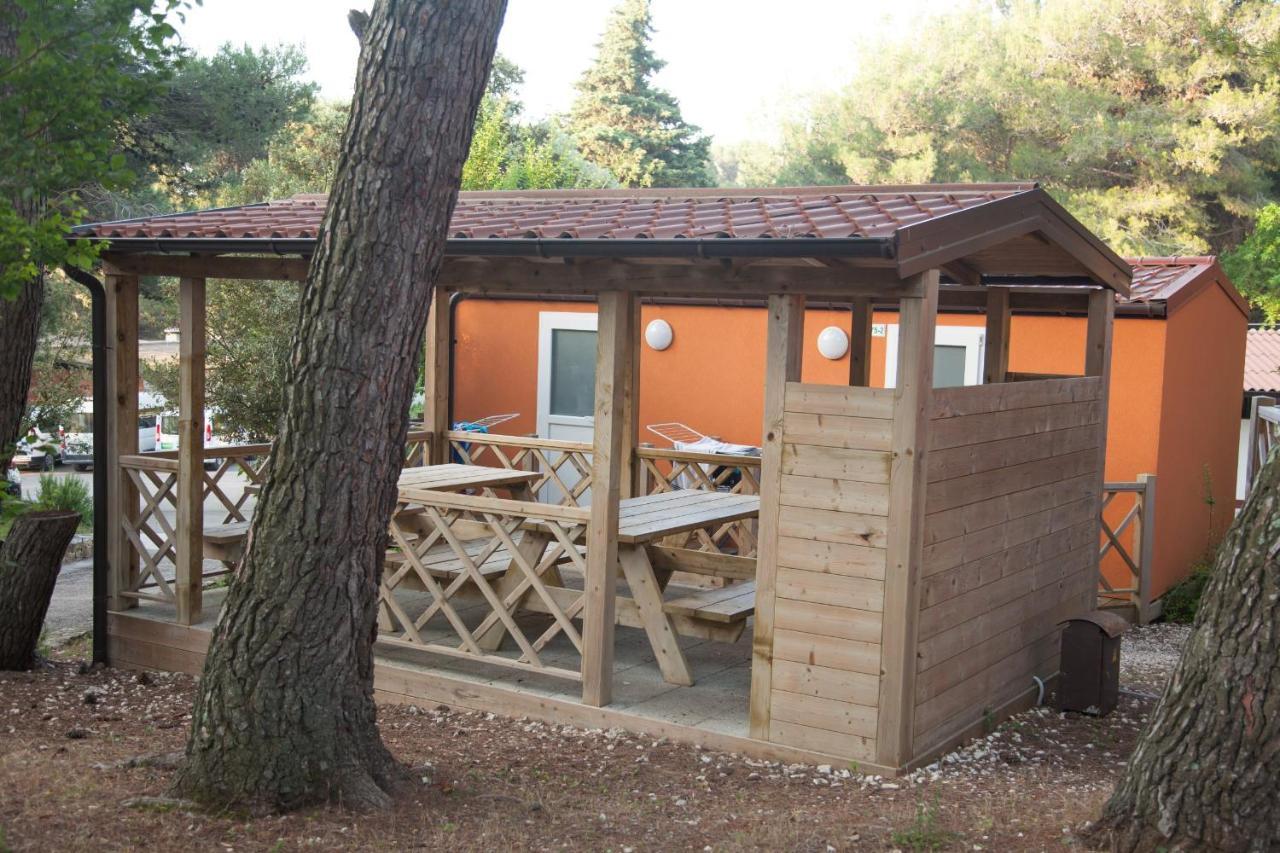Mobile Home- Fish Huts And Orange Huts Apartmán Premantura